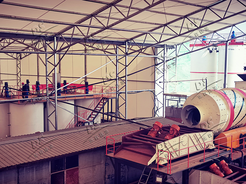 1653442233100528.jpg 湖南某六價鉻污染場地修復現(xiàn)場.jpg