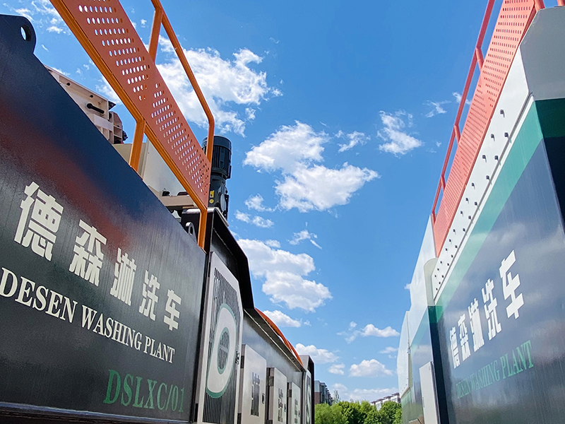 德森移動(dòng)淋洗修復(fù)裝備.jpg 德森移動(dòng)淋洗修復(fù)裝備