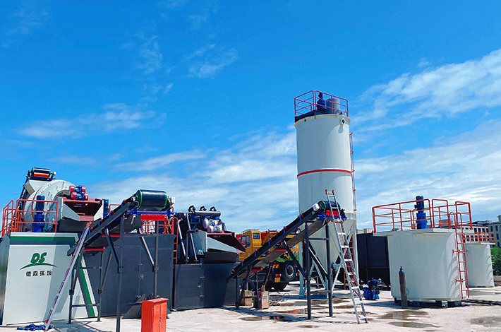 德森環(huán)境通溝污泥處理設(shè)備 破解清淤處置難題