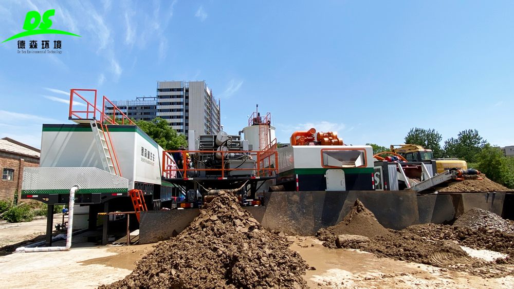 德森環(huán)境通溝污泥處理設(shè)備